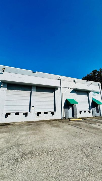 На продажу: $2,250,000 (0 спален, 0 ванн, 0 Квадратных фут)