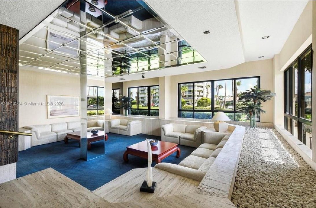 В аренду: $3,300 (2 спален, 2 ванн, 1307 Квадратных фут)