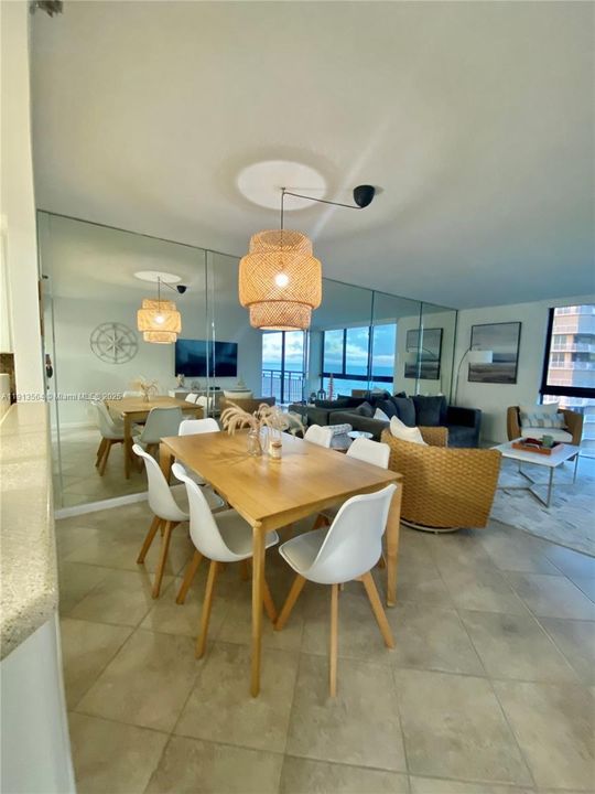 В аренду: $3,300 (2 спален, 2 ванн, 1307 Квадратных фут)