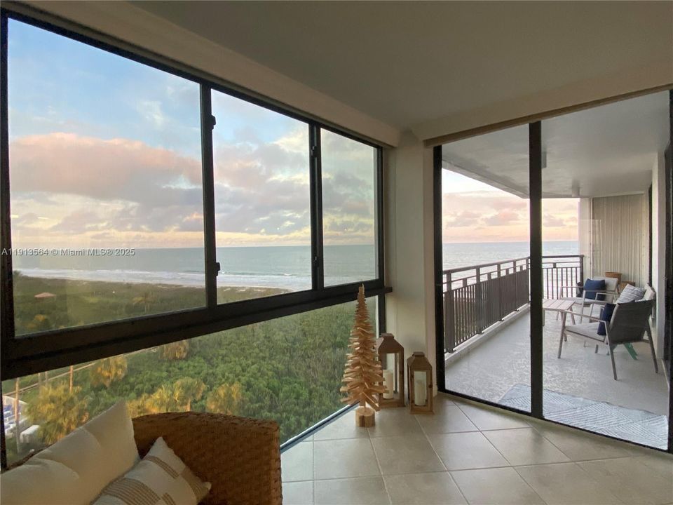 В аренду: $3,300 (2 спален, 2 ванн, 1307 Квадратных фут)