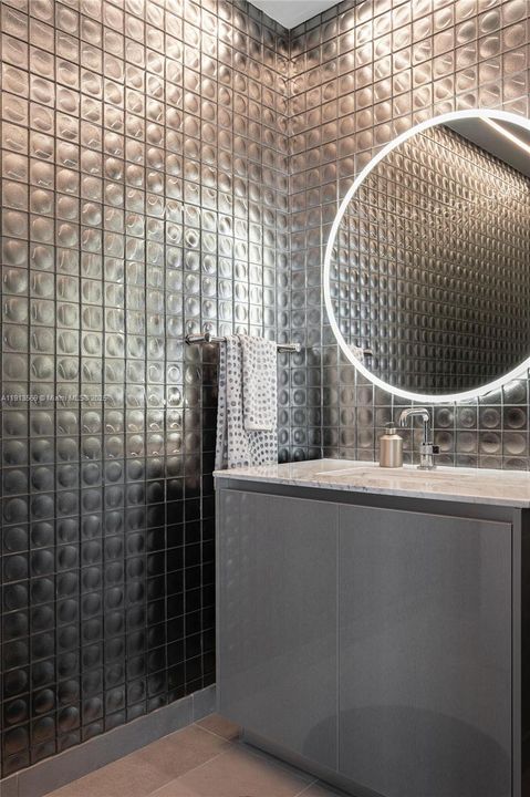 For Sale: $3,950,000 (3 beds, 3 baths, 3313 Square Feet)