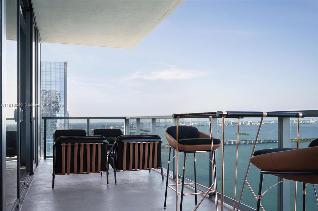 For Sale: $3,950,000 (3 beds, 3 baths, 3313 Square Feet)