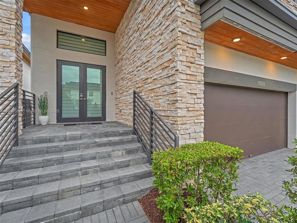 For Rent: $9,000 (4 beds, 4 baths, 3781 Square Feet)