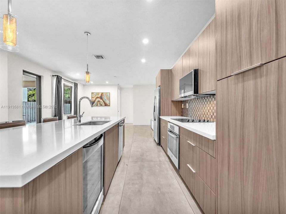 For Rent: $9,000 (4 beds, 4 baths, 3781 Square Feet)