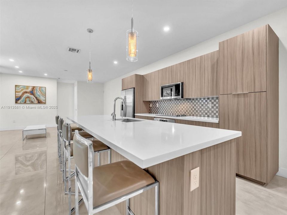 For Rent: $9,000 (4 beds, 4 baths, 3781 Square Feet)