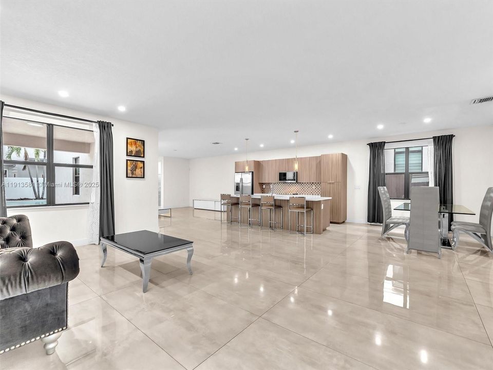 For Rent: $9,000 (4 beds, 4 baths, 3781 Square Feet)