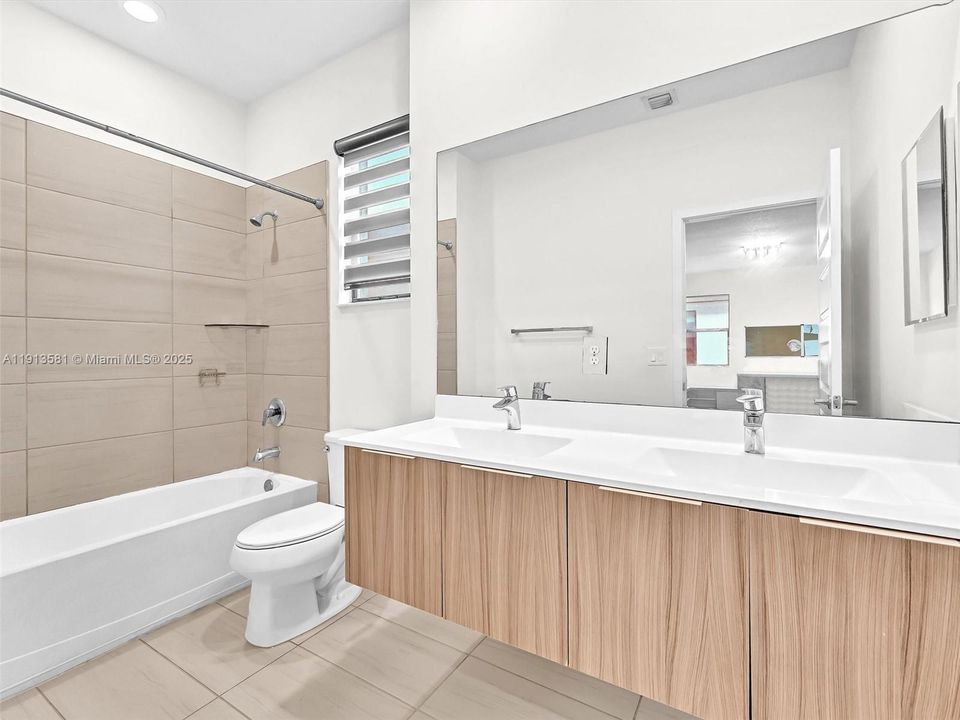 For Rent: $9,000 (4 beds, 4 baths, 3781 Square Feet)