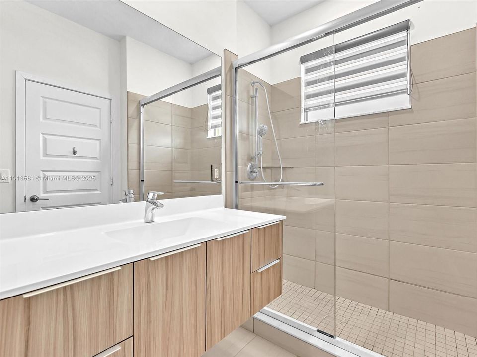 For Rent: $9,000 (4 beds, 4 baths, 3781 Square Feet)