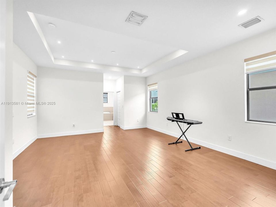 For Rent: $9,000 (4 beds, 4 baths, 3781 Square Feet)