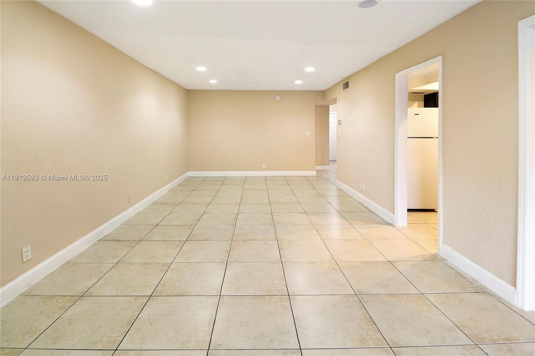 В аренду: $2,900 (5 спален, 2 ванн, 1520 Квадратных фут)