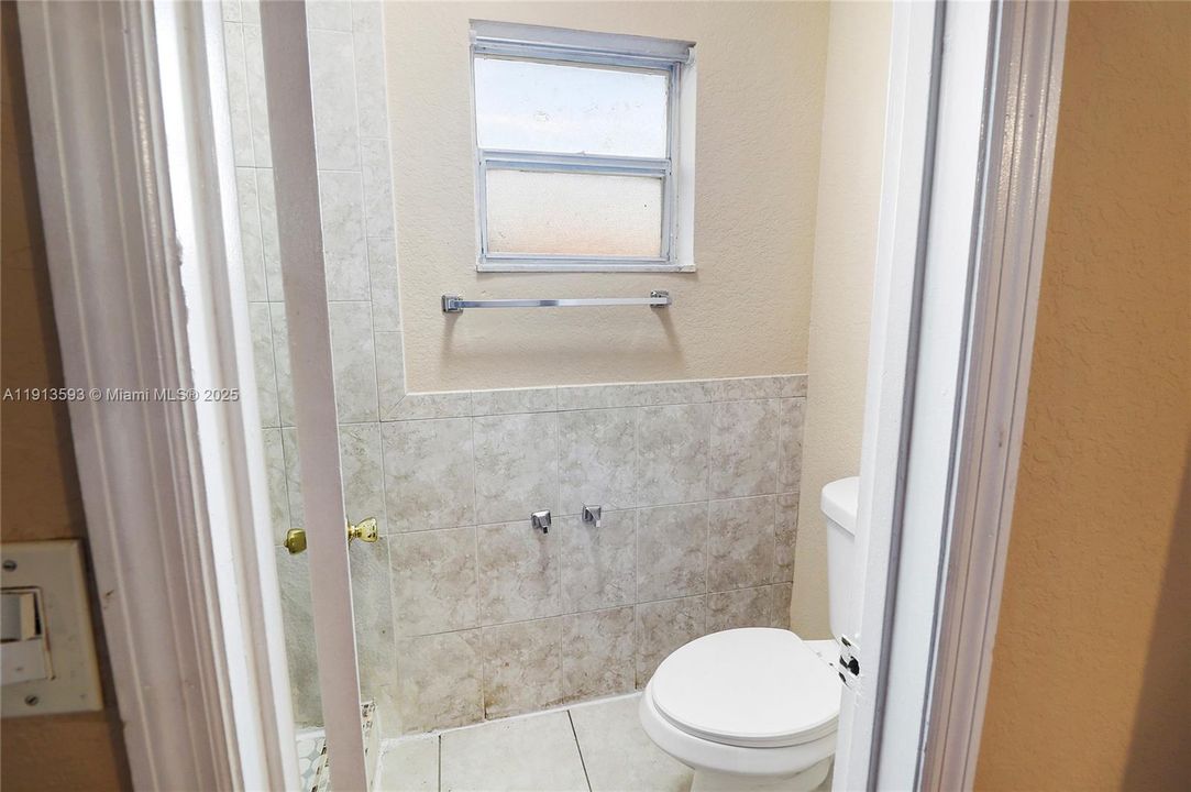 В аренду: $2,900 (5 спален, 2 ванн, 1520 Квадратных фут)