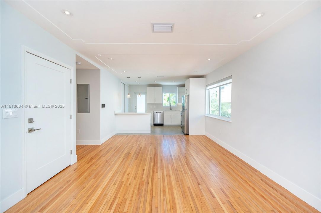 For Rent: $4,200 (2 beds, 2 baths, 1254 Square Feet)