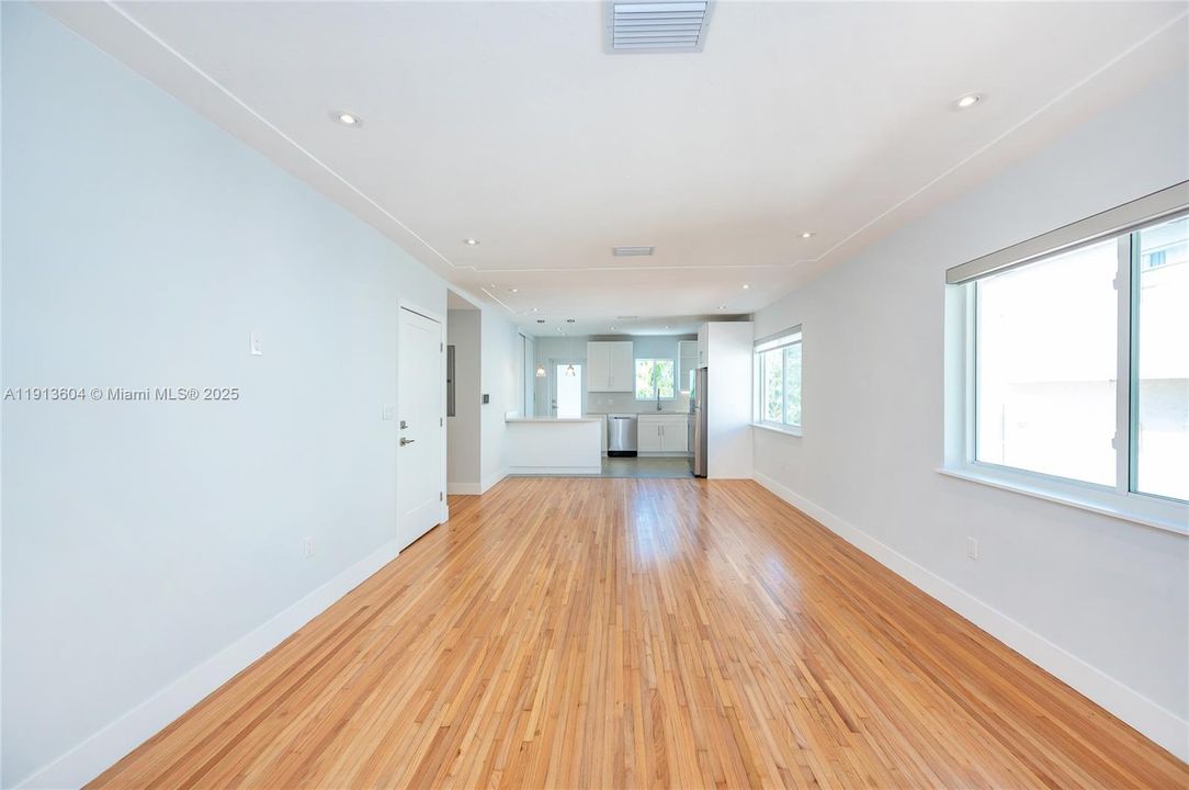 For Rent: $4,200 (2 beds, 2 baths, 1254 Square Feet)