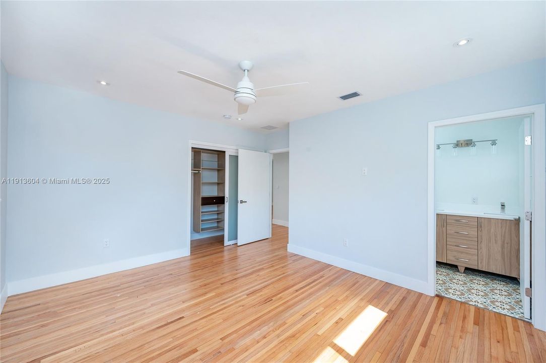 For Rent: $4,200 (2 beds, 2 baths, 1254 Square Feet)