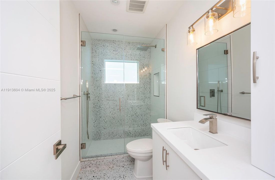 For Rent: $4,200 (2 beds, 2 baths, 1254 Square Feet)