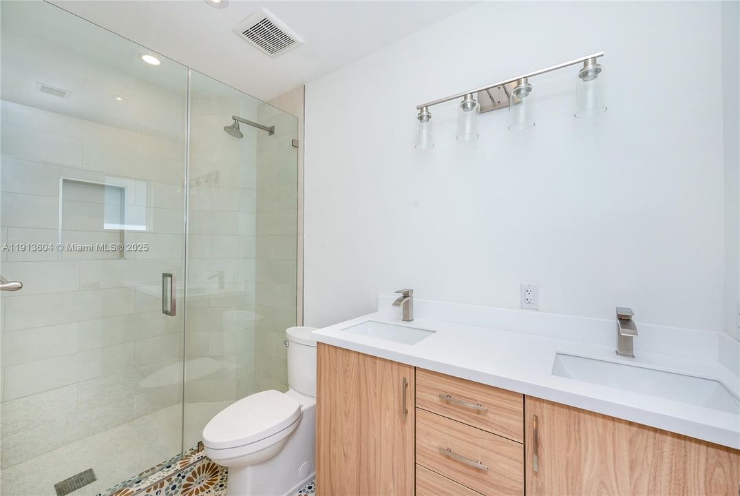 For Rent: $4,200 (2 beds, 2 baths, 1254 Square Feet)