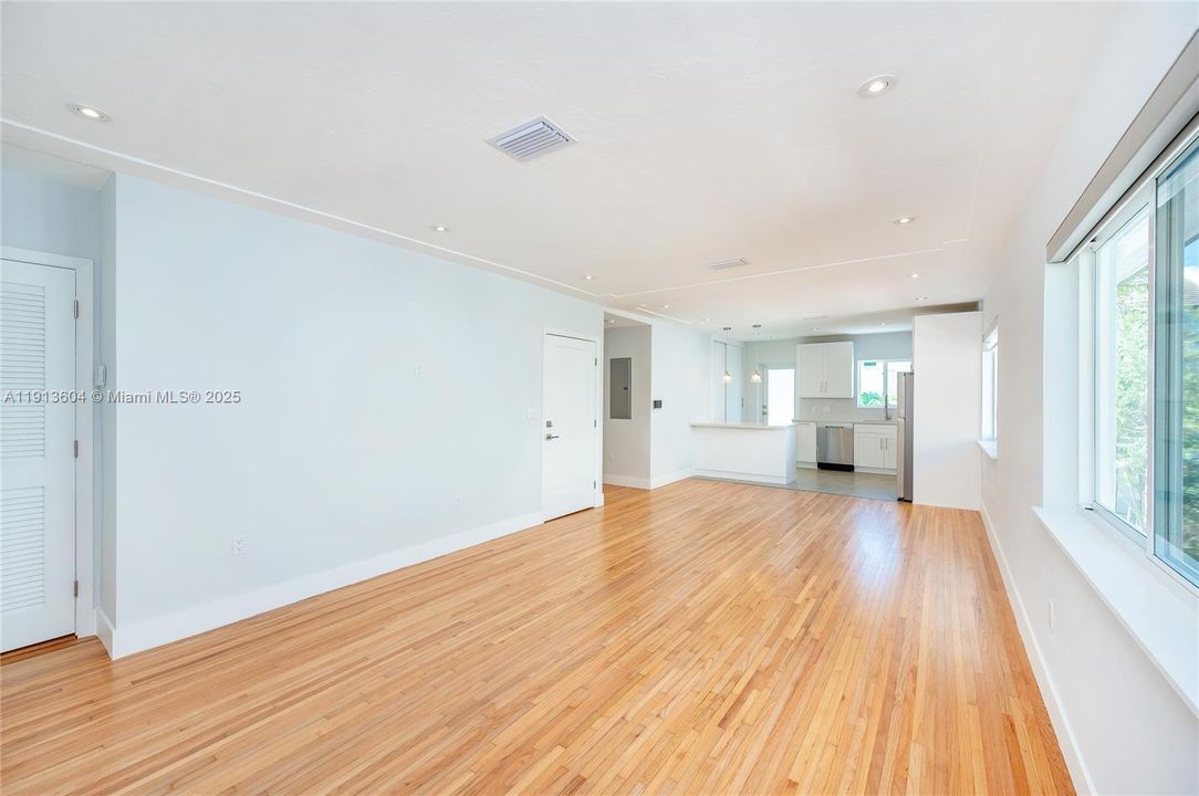 For Rent: $4,200 (2 beds, 2 baths, 1254 Square Feet)