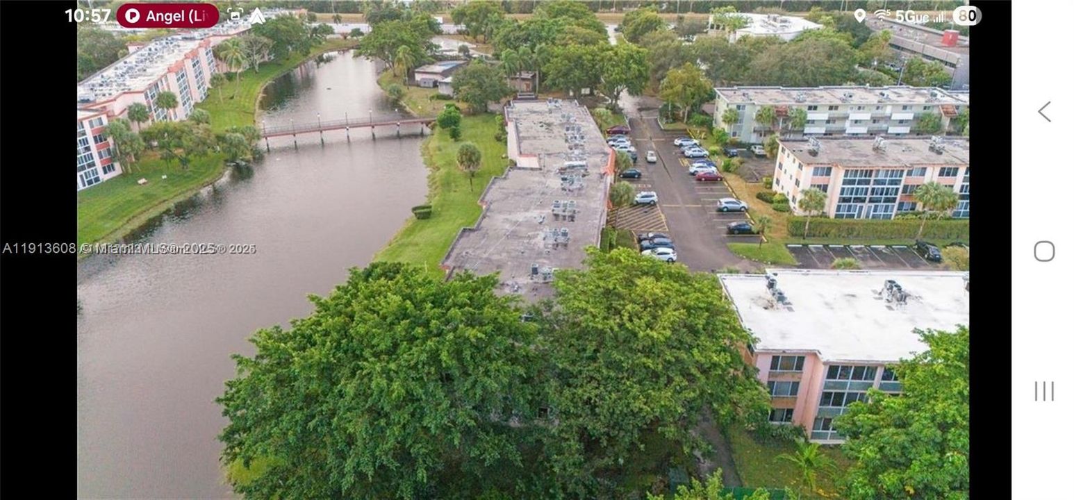 En Venta: $175,000 (2 camas, 2 baños, 1090 Pies cuadrados)