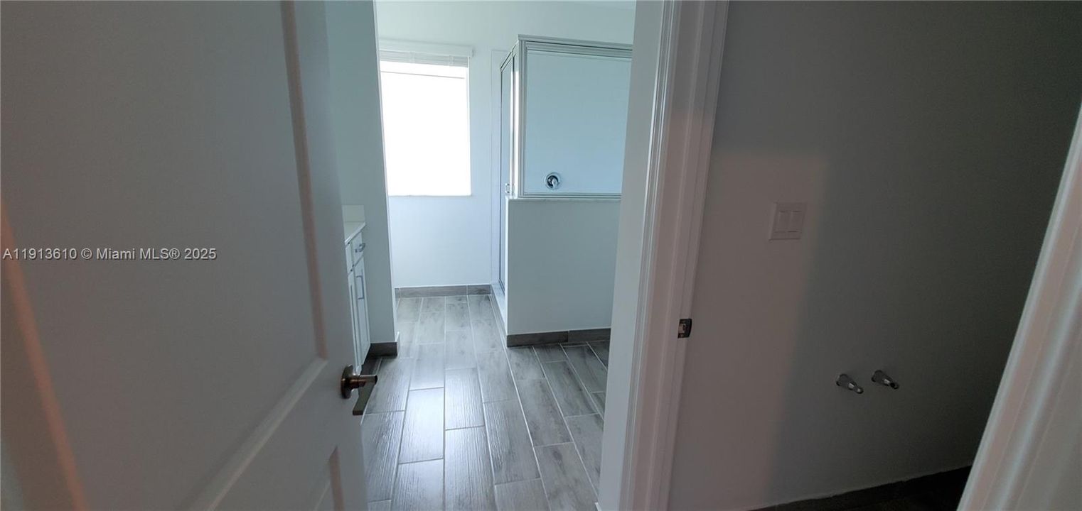 En Venta: $750,000 (5 camas, 3 baños, 2604 Pies cuadrados)