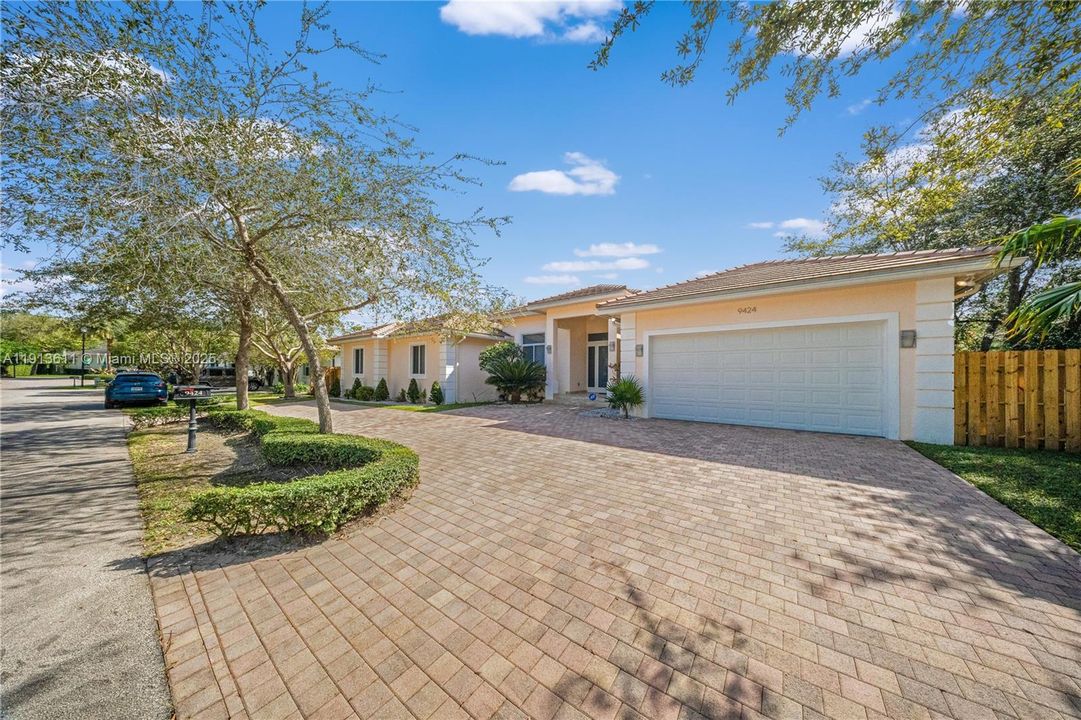 待售: $1,900,000 (4 贝兹, 4 浴室, 3452 平方英尺)