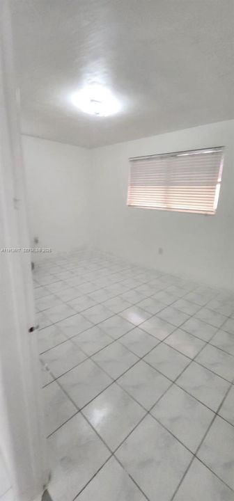 For Rent: $5,000 (3 beds, 1 baths, 1532 Square Feet)