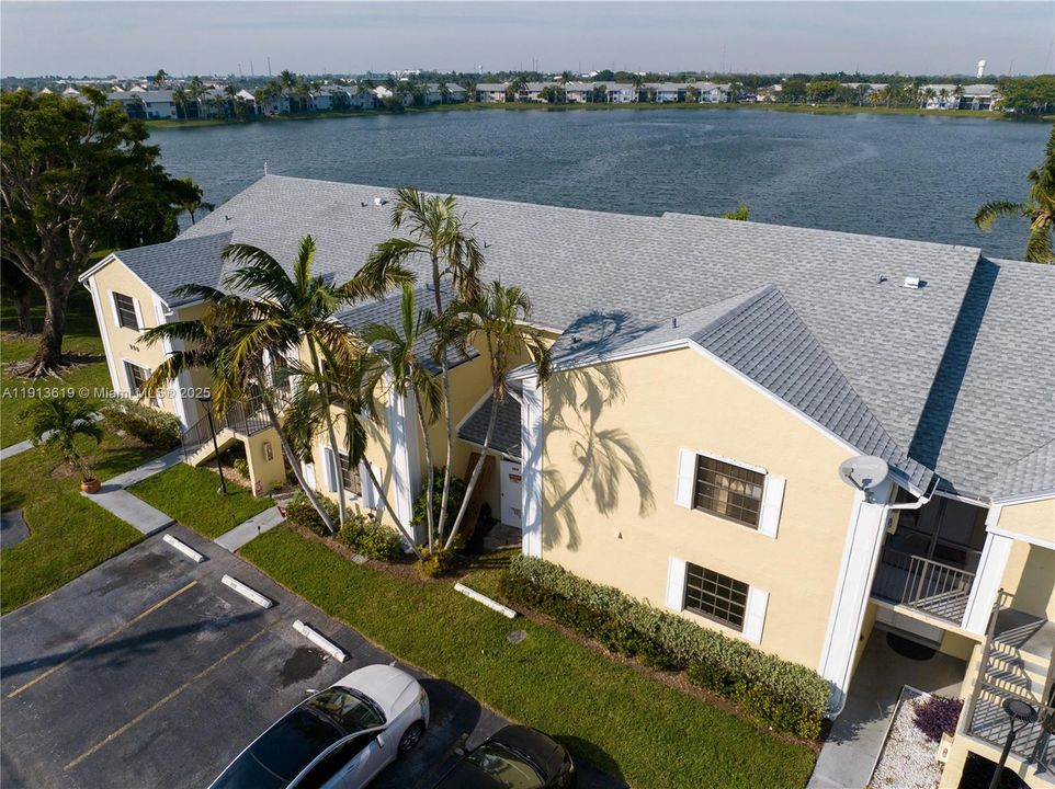 Activo con contrato: $2,000 (3 camas, 2 baños, 1195 Pies cuadrados)