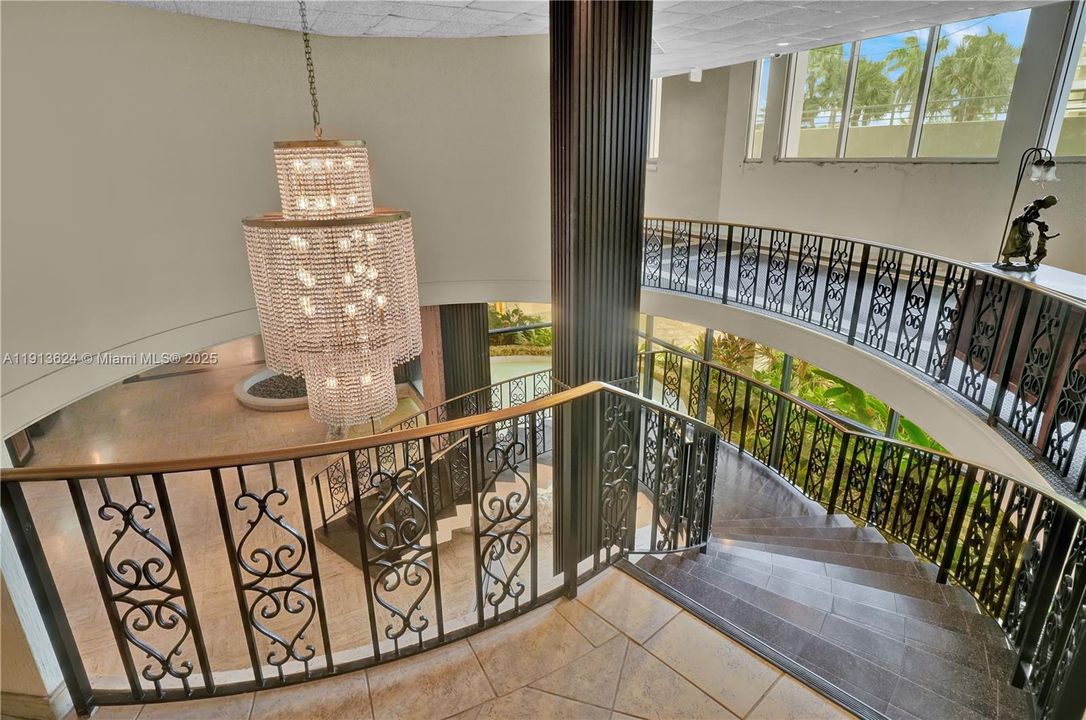 Activo con contrato: $2,950 (1 camas, 1 baños, 906 Pies cuadrados)