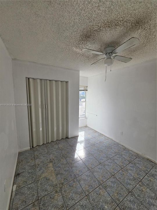 Active With Contract: $389,000 (3 beds, 1 baths, 1083 Square Feet)