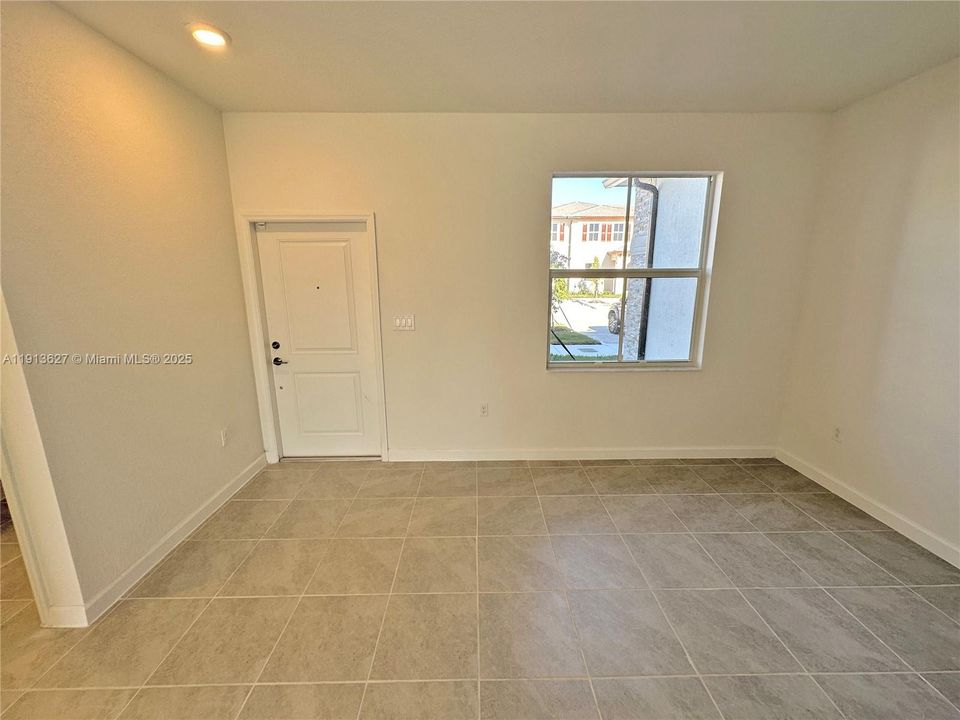 На продажу: $499,000 (3 спален, 2 ванн, 1483 Квадратных фут)