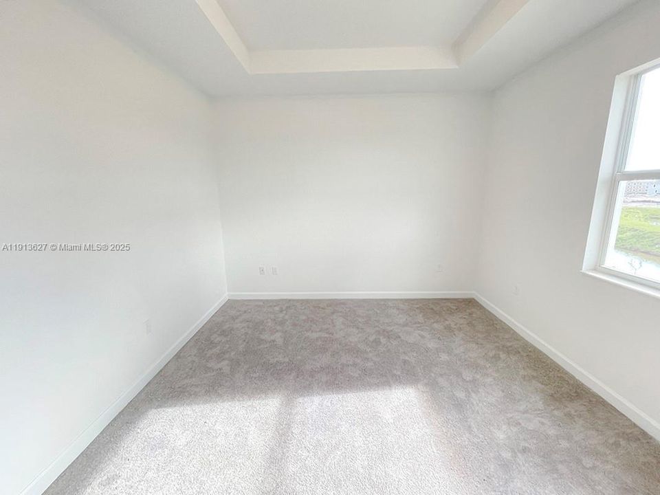 На продажу: $499,000 (3 спален, 2 ванн, 1483 Квадратных фут)