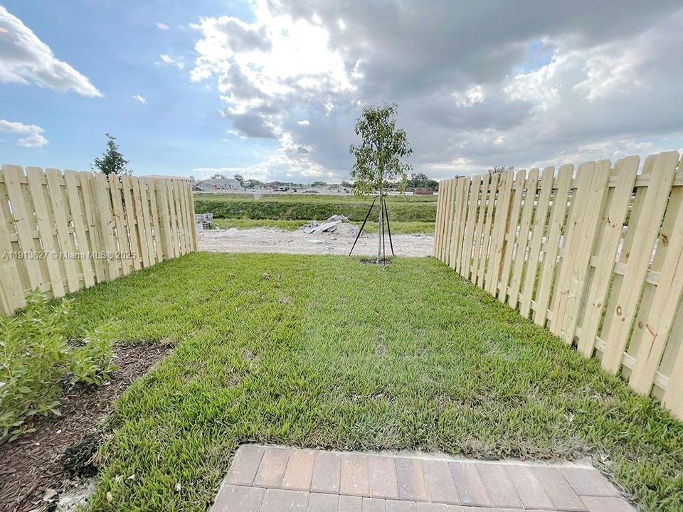 На продажу: $499,000 (3 спален, 2 ванн, 1483 Квадратных фут)