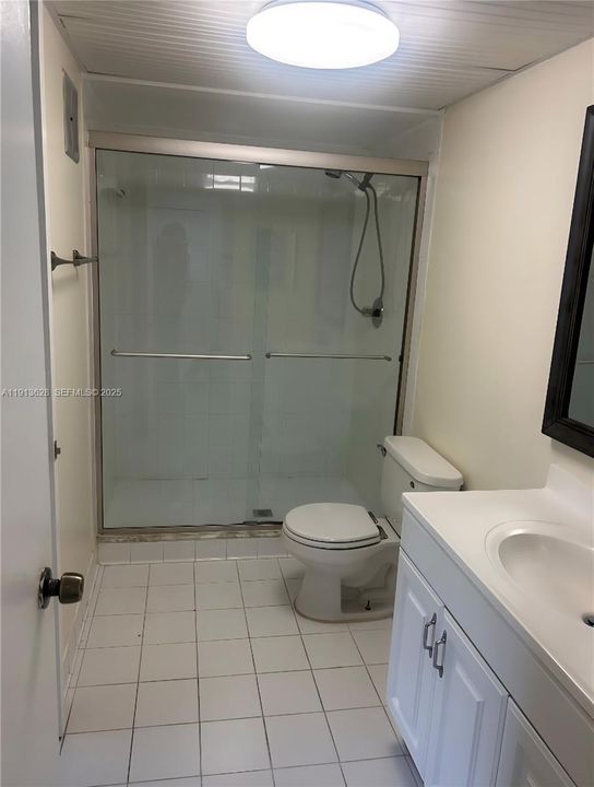 For Rent: $2,300 (2 beds, 2 baths, 1106 Square Feet)
