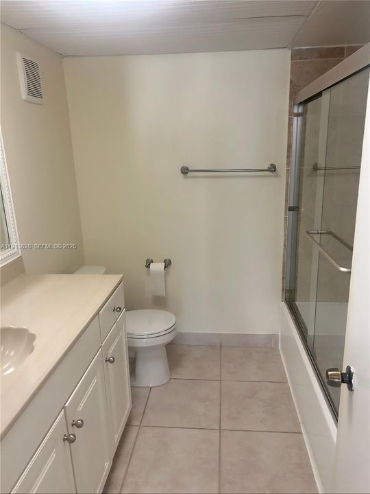 For Rent: $2,300 (2 beds, 2 baths, 1106 Square Feet)