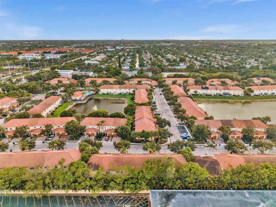 Active With Contract: $408,999 (3 beds, 2 baths, 1514 Square Feet)