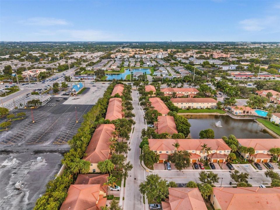 Active With Contract: $408,999 (3 beds, 2 baths, 1514 Square Feet)