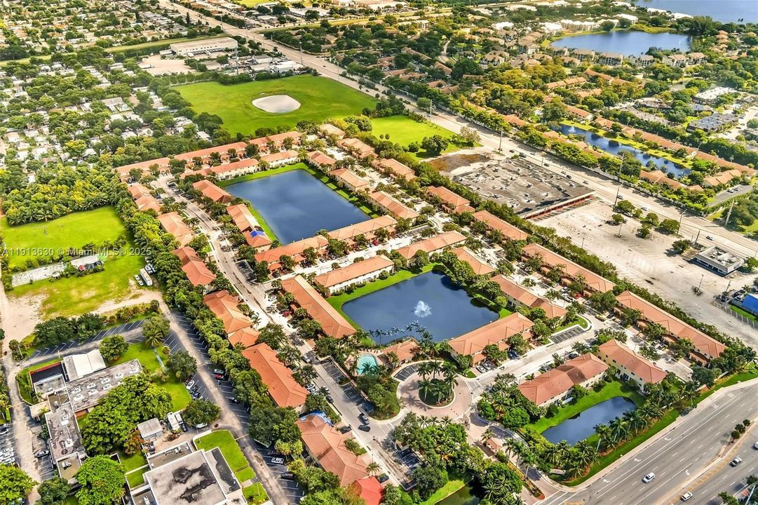 Active With Contract: $408,999 (3 beds, 2 baths, 1514 Square Feet)