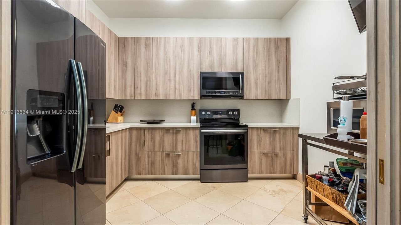 待售: $12,000,000 (7 贝兹, 5 浴室, 10689 平方英尺)