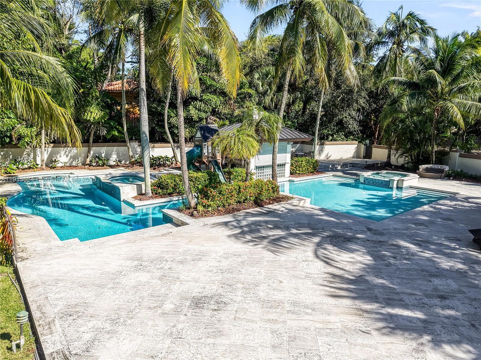 待售: $12,000,000 (7 贝兹, 5 浴室, 10689 平方英尺)