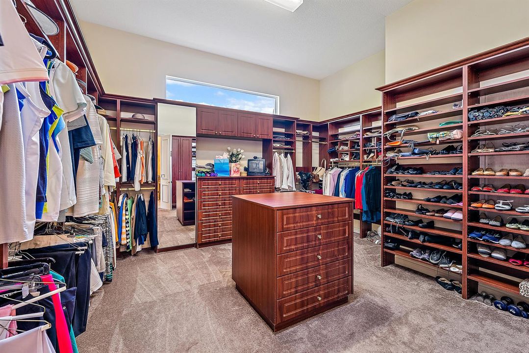Walk In Closet
