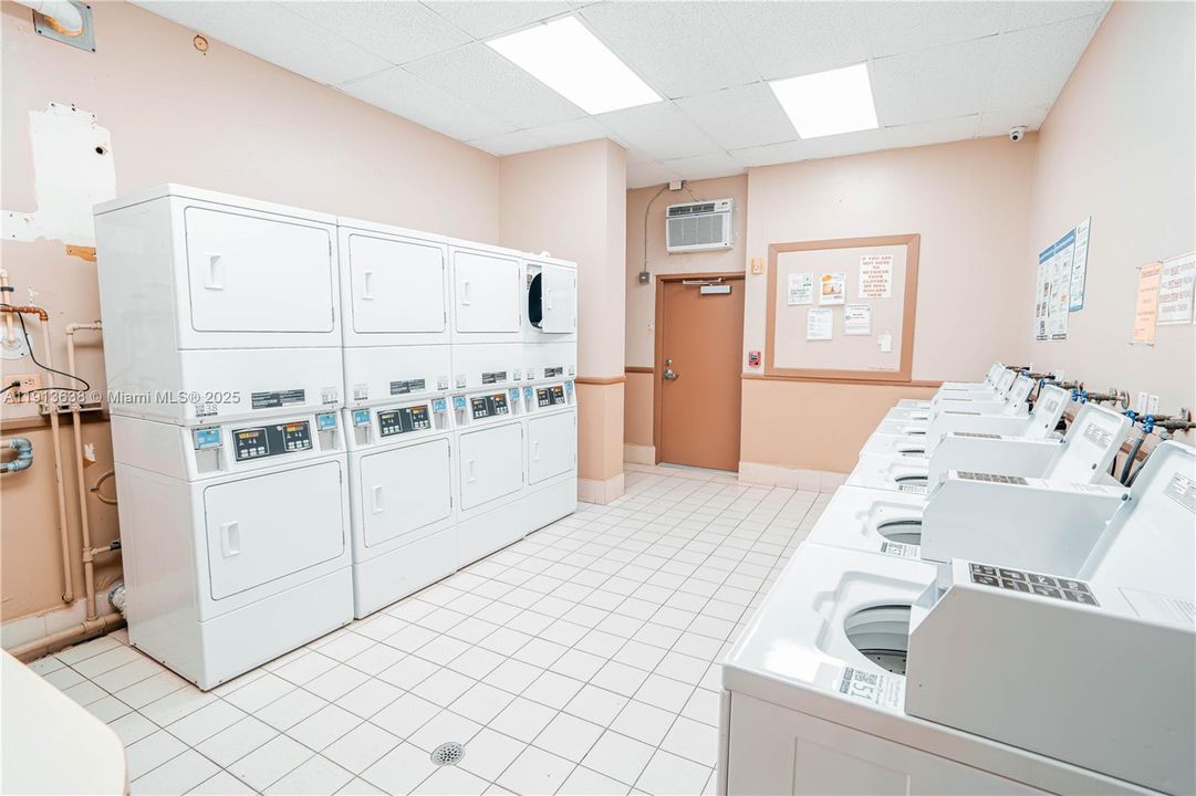 На продажу: $250,000 (1 спален, 1 ванн, 780 Квадратных фут)