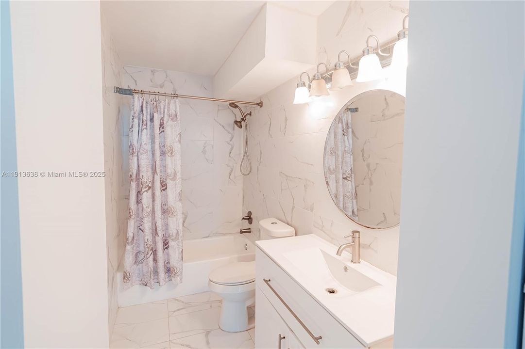 На продажу: $250,000 (1 спален, 1 ванн, 780 Квадратных фут)