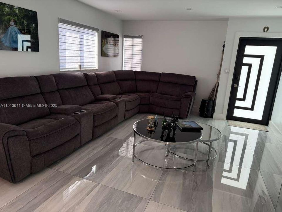 For Sale: $650,000 (4 beds, 2 baths, 1740 Square Feet)