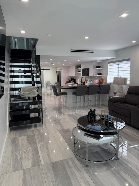 For Sale: $650,000 (4 beds, 2 baths, 1740 Square Feet)