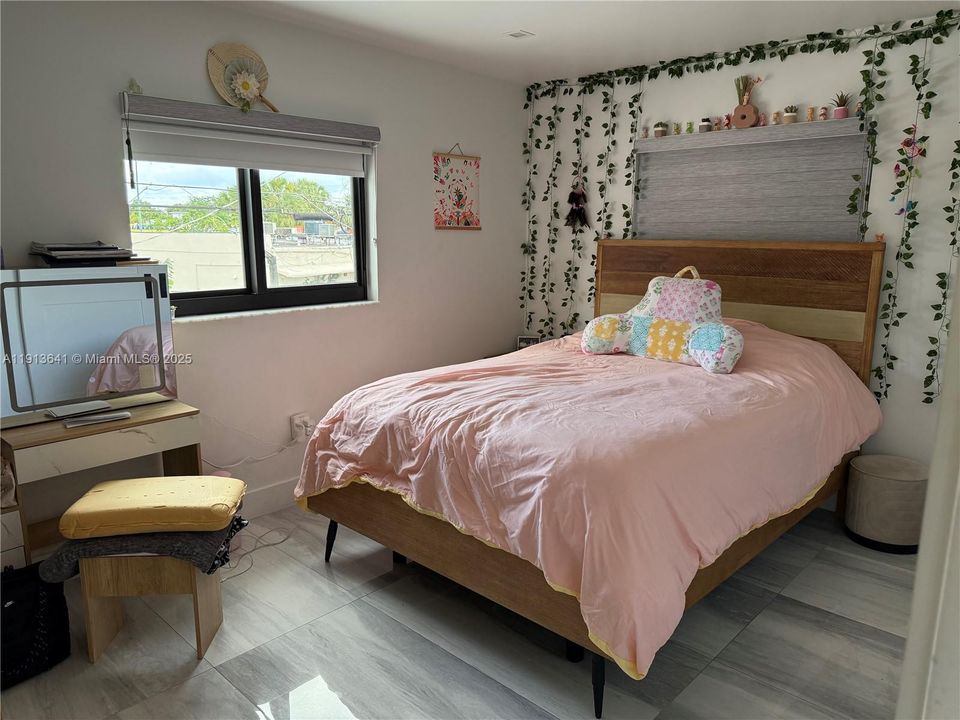 For Sale: $650,000 (4 beds, 2 baths, 1740 Square Feet)