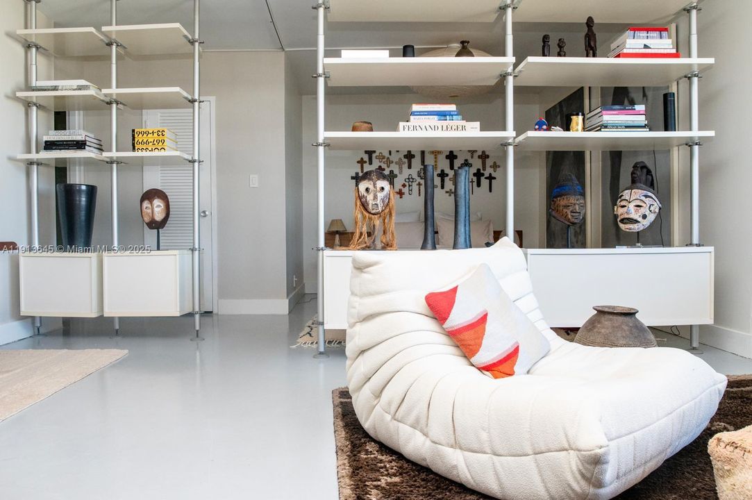 En Venta: $379,000 (0 camas, 1 baños, 776 Pies cuadrados)