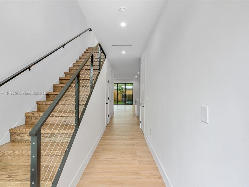 Active With Contract: $1,190,000 (3 beds, 2 baths, 1871 Square Feet)