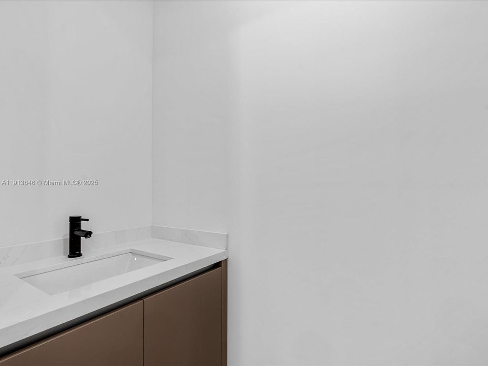 Active With Contract: $1,190,000 (3 beds, 2 baths, 1871 Square Feet)