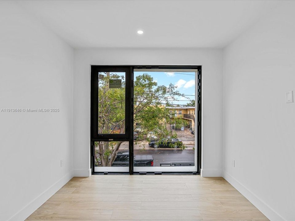 Active With Contract: $1,190,000 (3 beds, 2 baths, 1871 Square Feet)