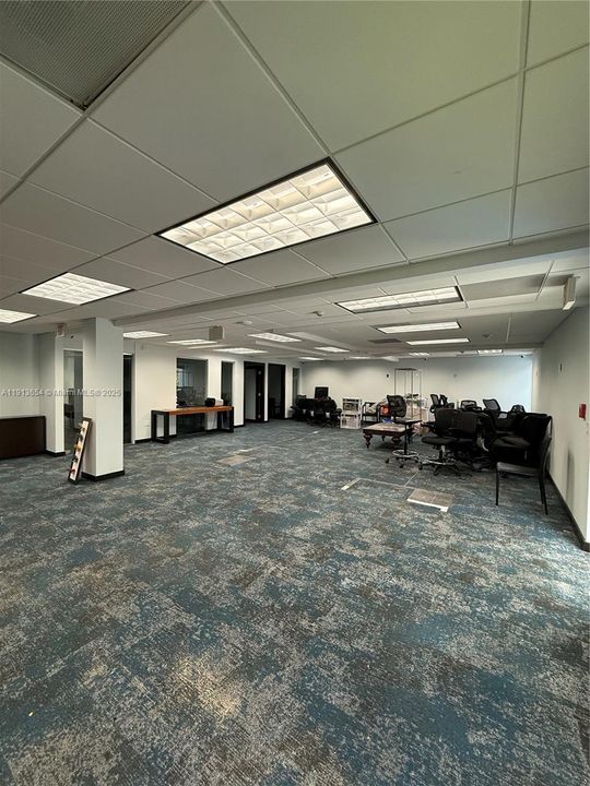 出租: $8,500 (0 贝兹, 0 浴室, 0 平方英尺)