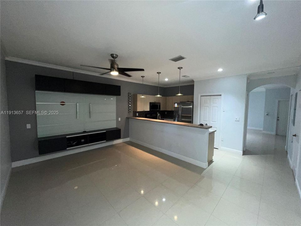 For Sale: $420,000 (3 beds, 2 baths, 1505 Square Feet)